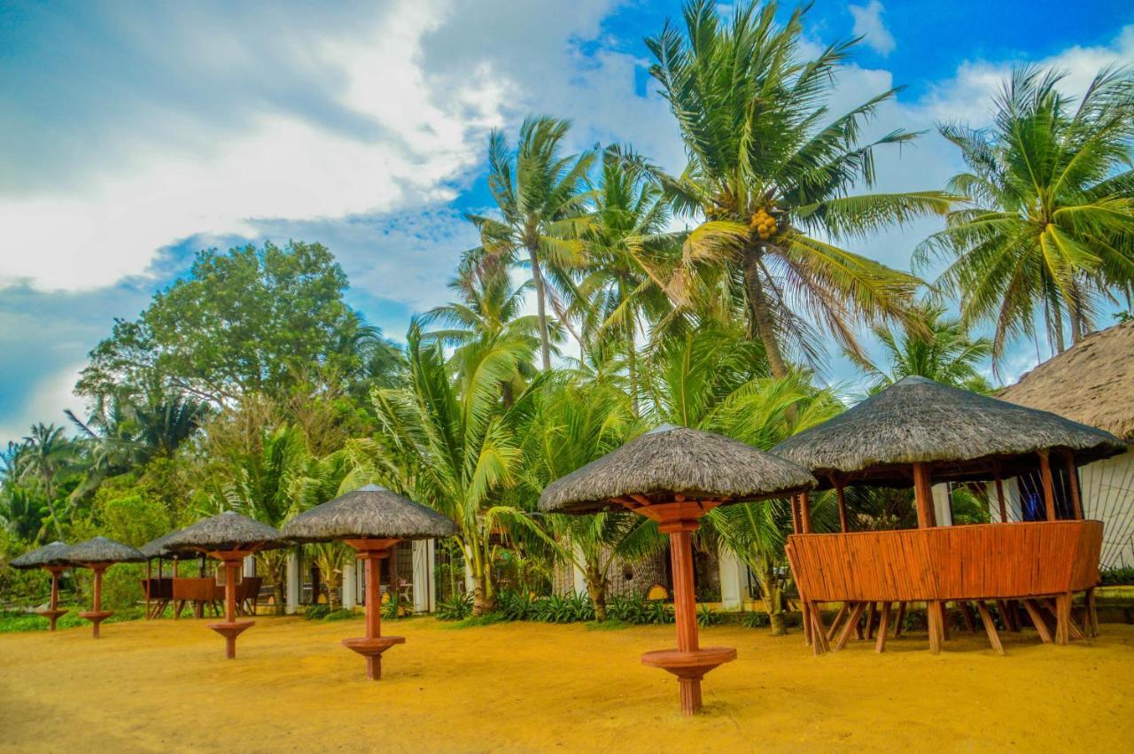 Camaya-An Paradise Beach Resort Malabugas Eksteriør bilde