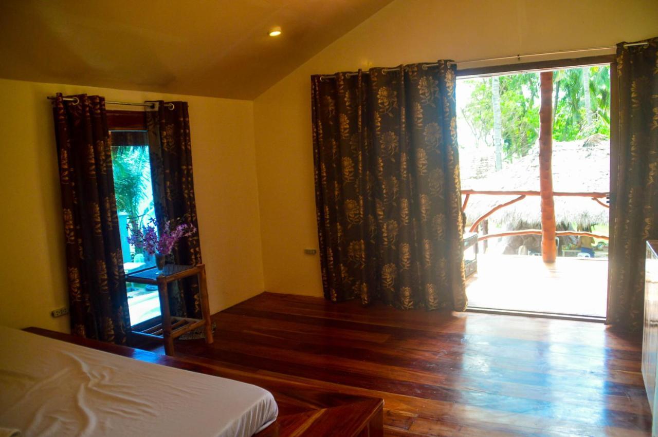 Camaya-An Paradise Beach Resort Malabugas Eksteriør bilde